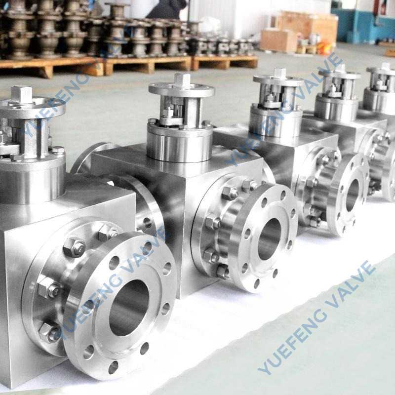 Stainless Steel Flanged 3-Way Ball Valve